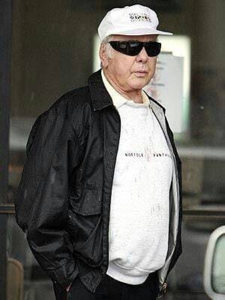 How old was Johnny Carson when he passed away?
