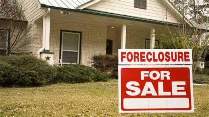 Is it safe to buy foreclosure homes?
