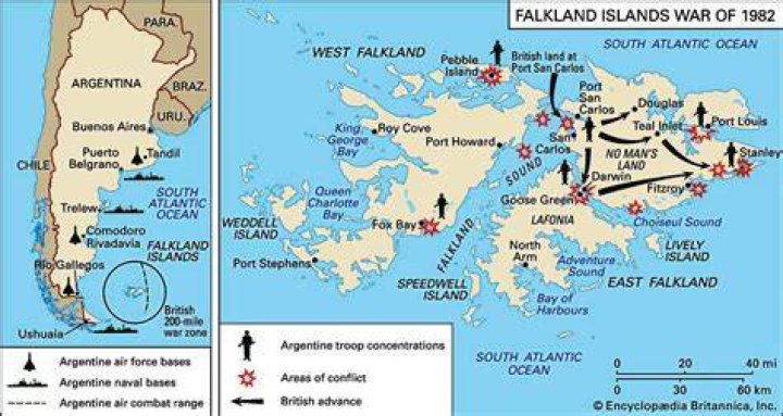 Were any civilians killed in the Falklands war?