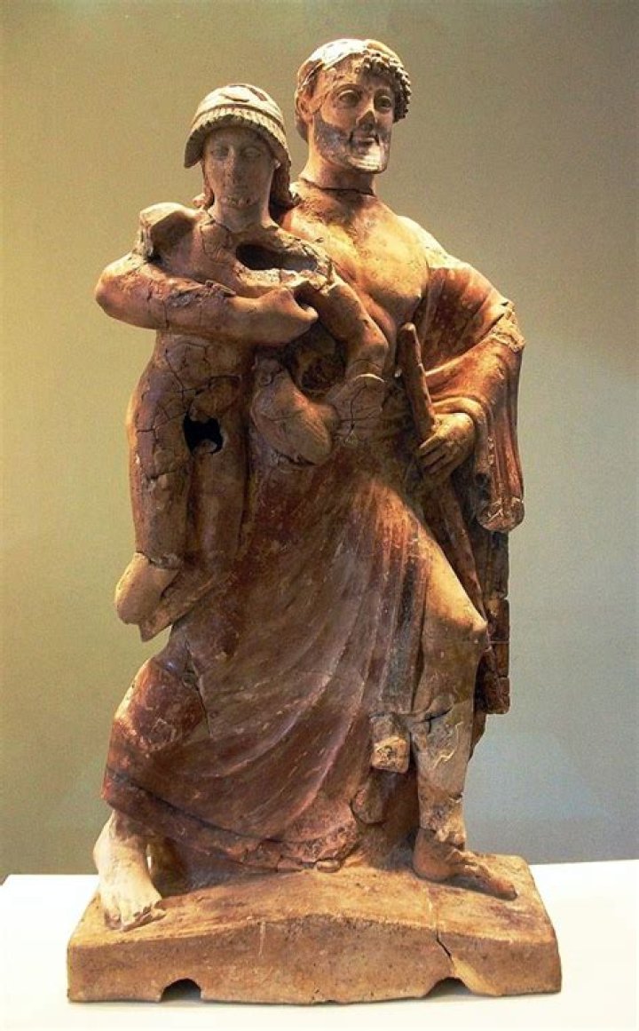 What are the two major types of art of the Archaic period?