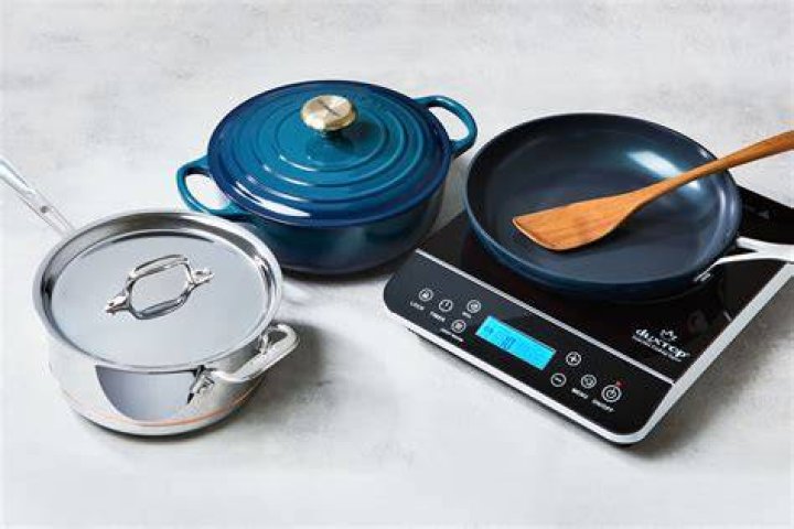 What cookware can I use on an induction hob?